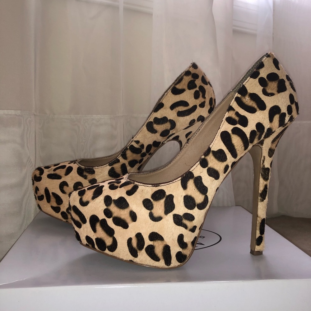 Steve Madden Leopard Print Stilettos - Picture 4 of 5